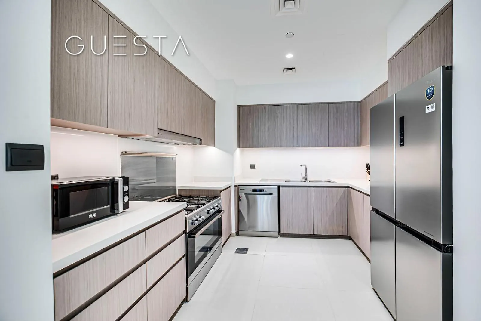 Act One Act Two By Emaar - Burj Khalifa View, Downtown Dubai Apartment