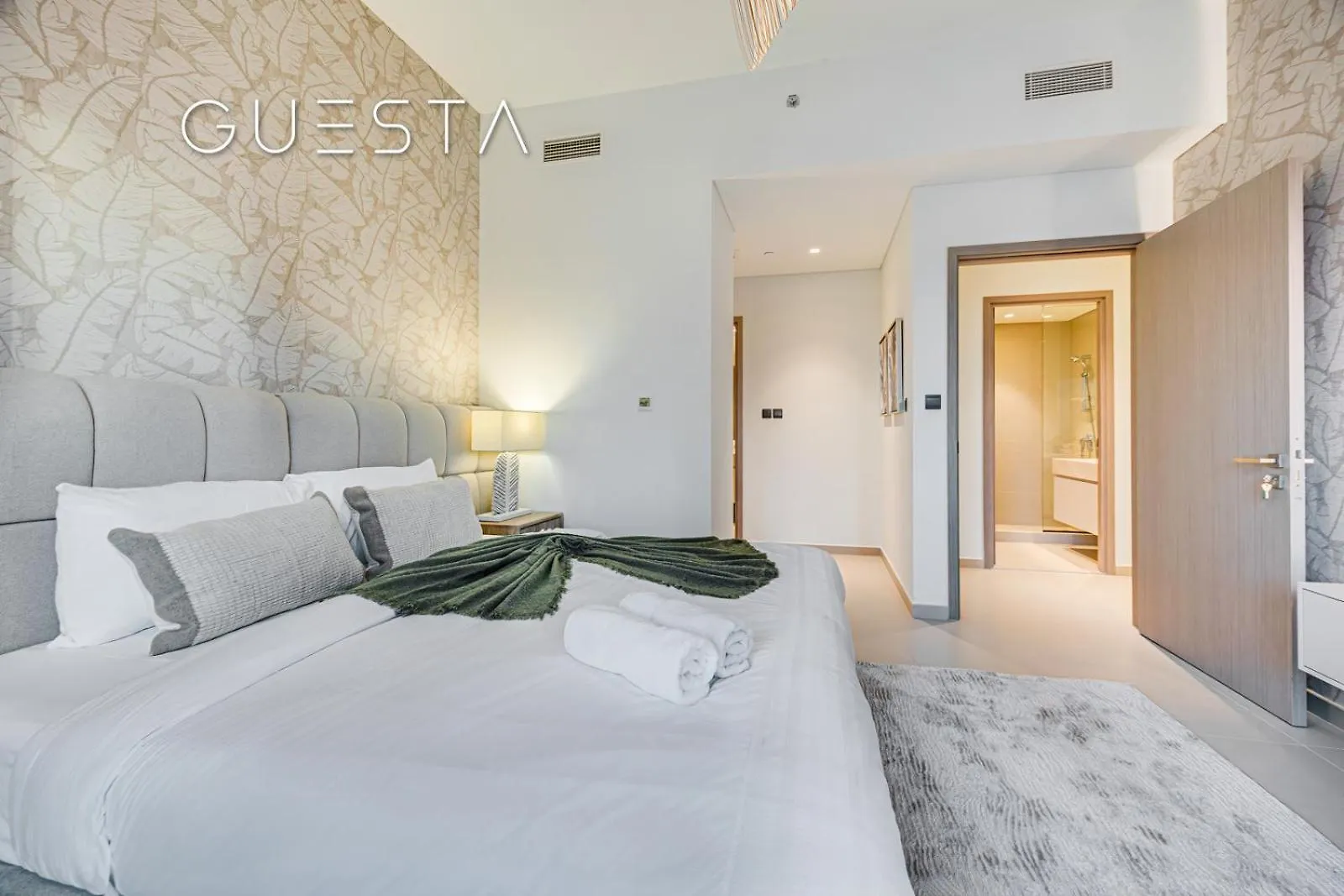 Act One Act Two By Emaar - Burj Khalifa View, Downtown Dubai Apartment